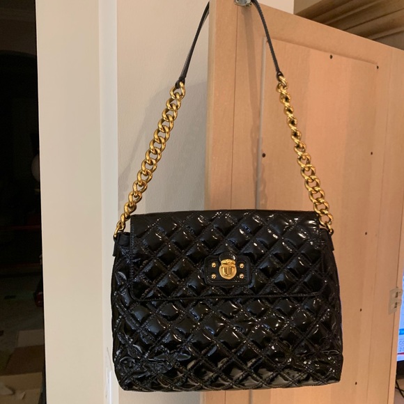 AuthenticMarc Jacobs Black Patent quilted Handbag